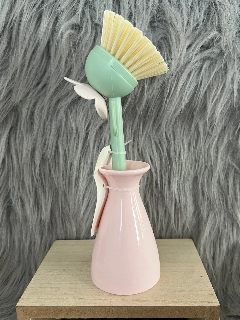 Flower Dish Brush in Pink and Mint • NWT
